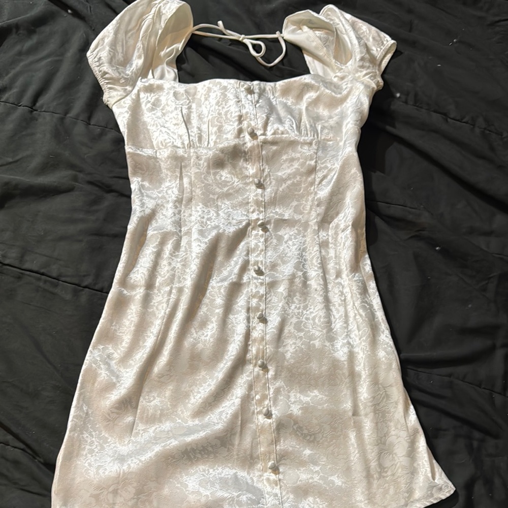 Elegant White Floral Dress